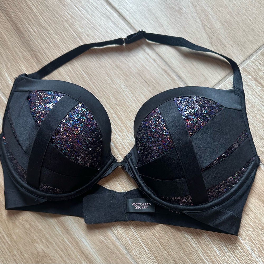 Victoria’s Secret Fashion Show Sequin Black & Purple Halter Push Up Bra Rare 34D